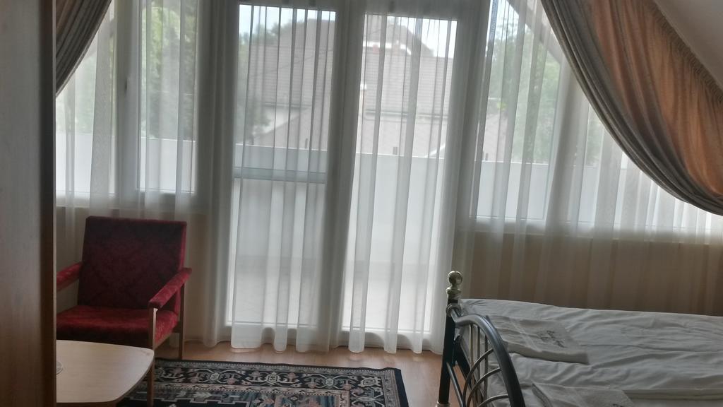 Ezust Fenyo Vendeghaz Otel Siófok Dış mekan fotoğraf